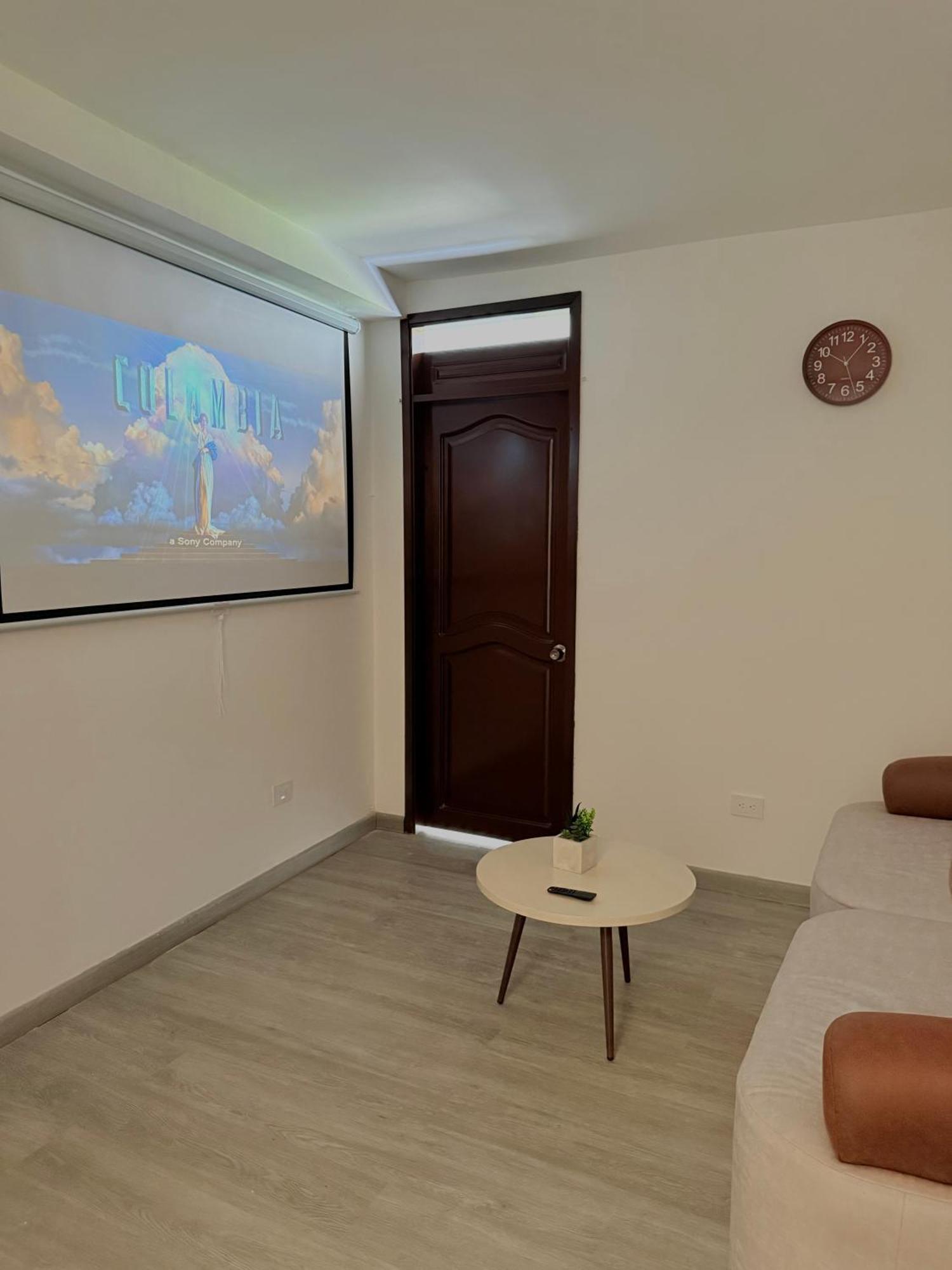 Loft Host Partner Cerca Al Aeropuerto,Expofuturo Y Ukumari Apartment Pereira Bagian luar foto