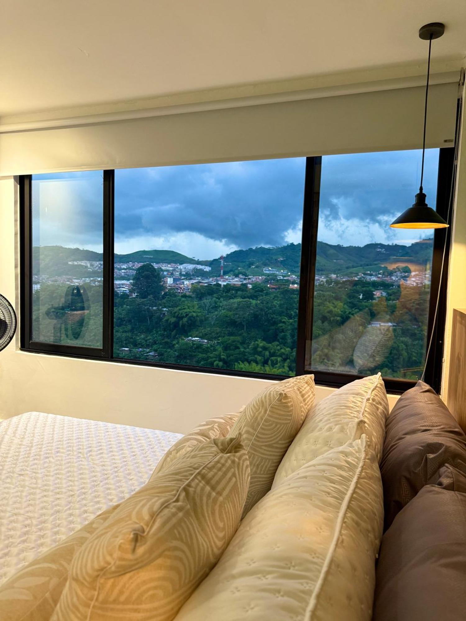 Loft Host Partner Cerca Al Aeropuerto,Expofuturo Y Ukumari Apartment Pereira Bagian luar foto